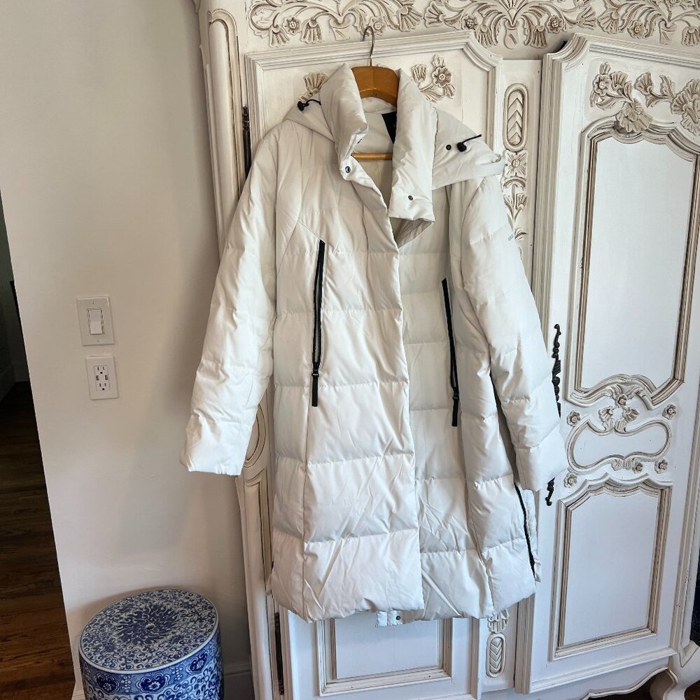 2X OROLAY WHITE 100% DOWN ZIP AND SNAP FRONT COAT